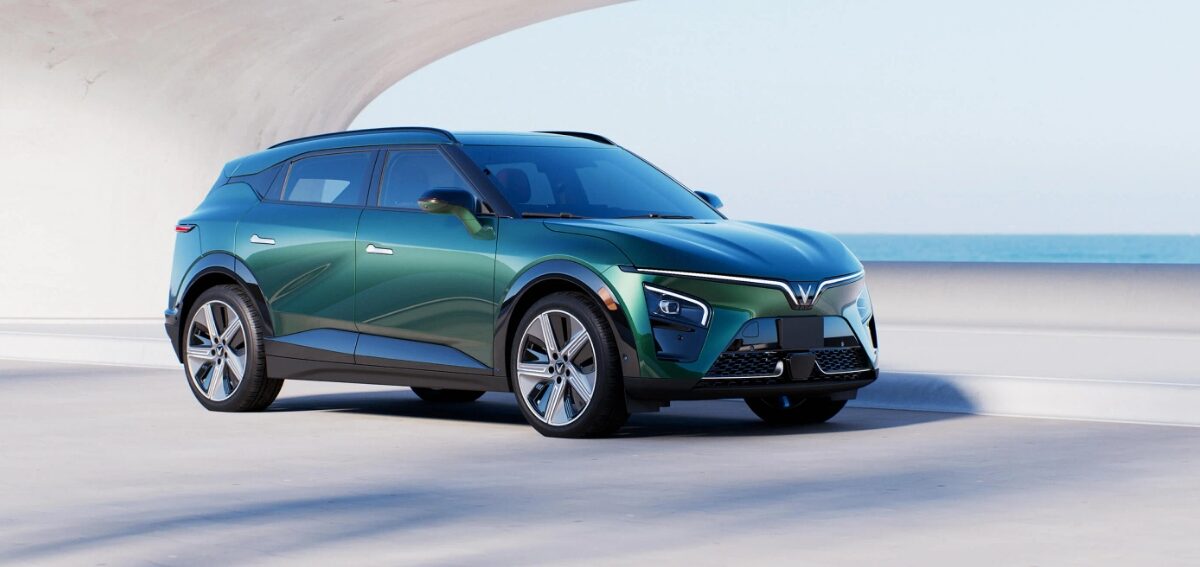 VinFast VF7 Electric SUV