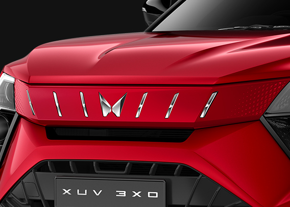 Mahindra XUV 3XO RevX 2025