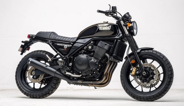 2025 Yamaha FZ-X Black