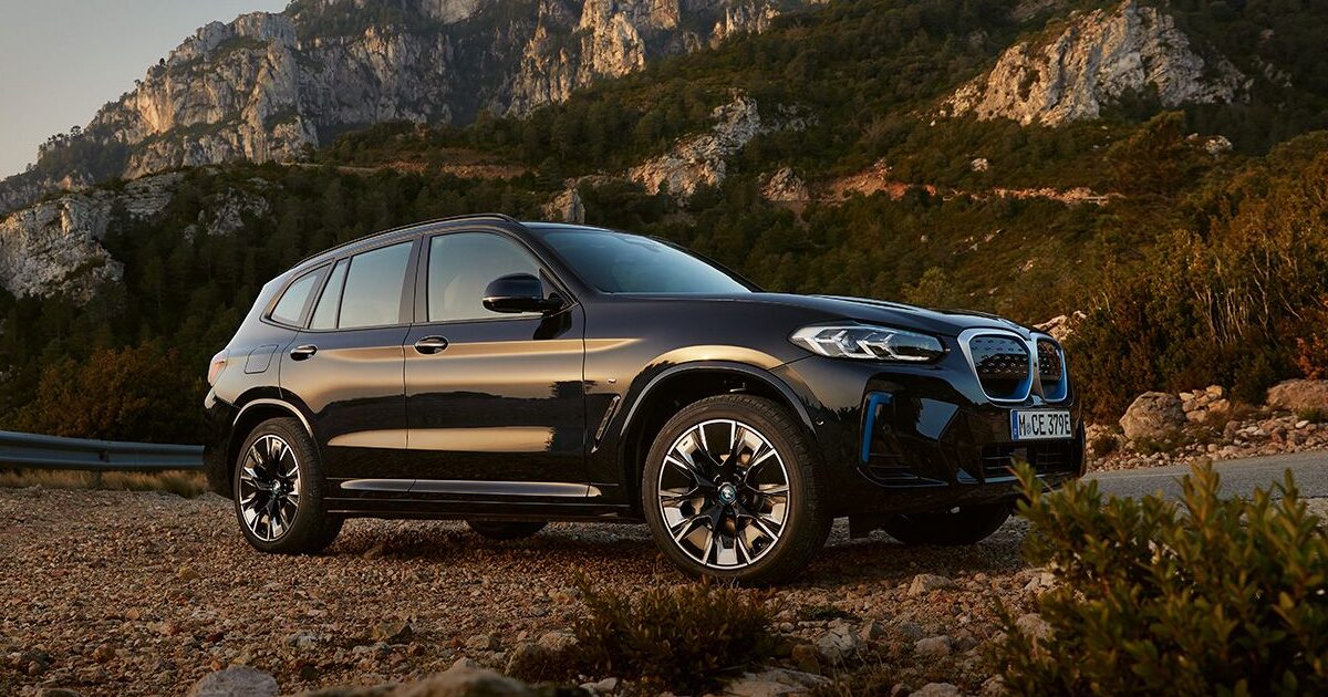 BMW iX3 2025